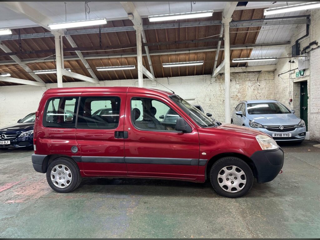 Peugeot Partner 1.4 Combi Red #10