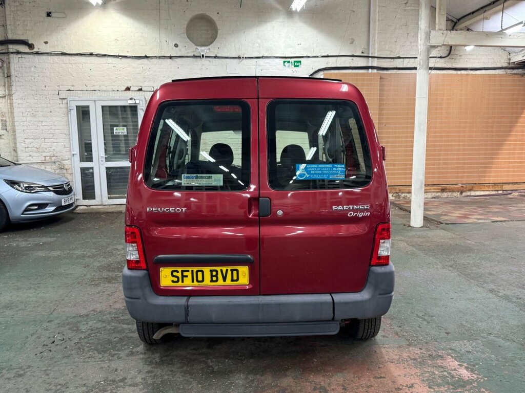 Peugeot Partner 1.4 Combi Red #7