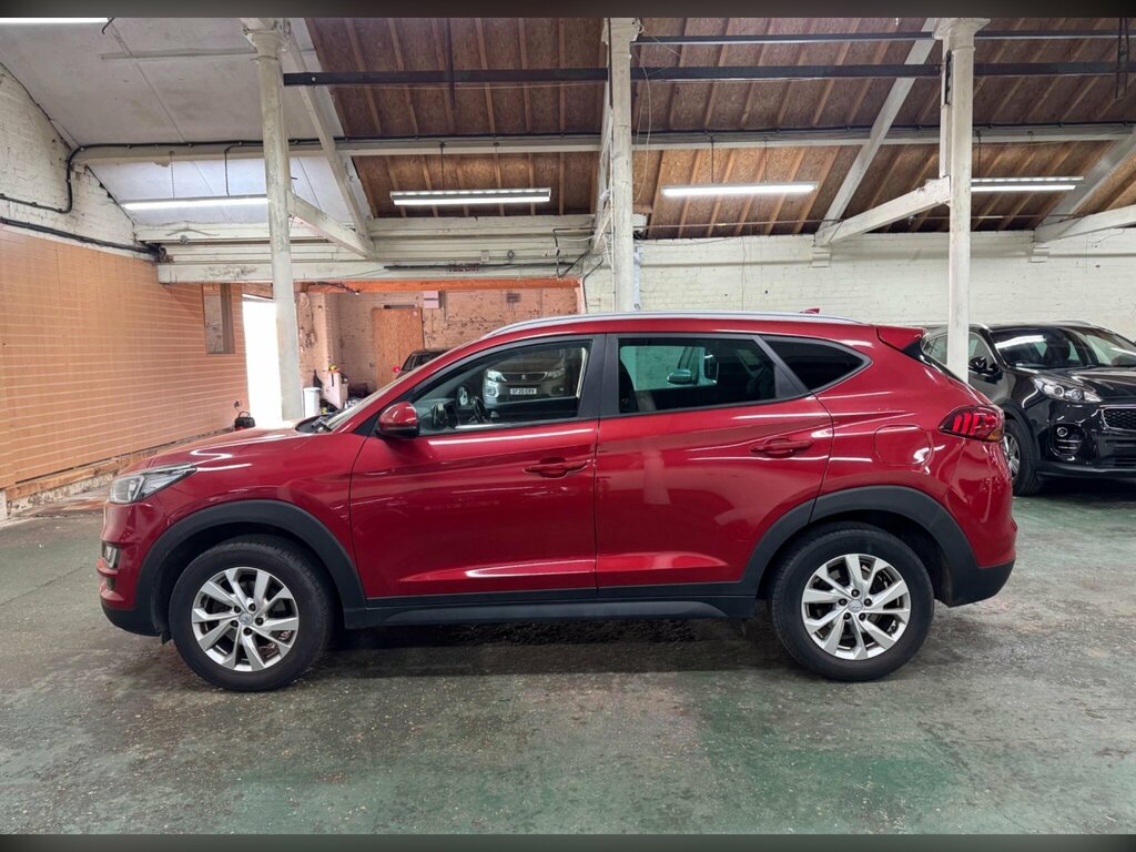 Hyundai Tucson 1.6 Gdi Se Nav Euro 6 Ss SH68VRG Red #5