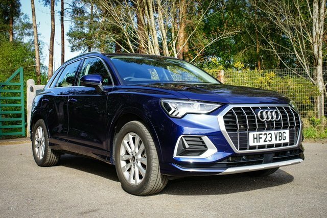 Audi Q3 2023 1.5 Tfsi Cod 35 Sport Suv S Tronic HF23VBG Blue #2