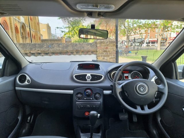Renault Clio 2010 1.6 Vvt Expression Hatchback Silver #2
