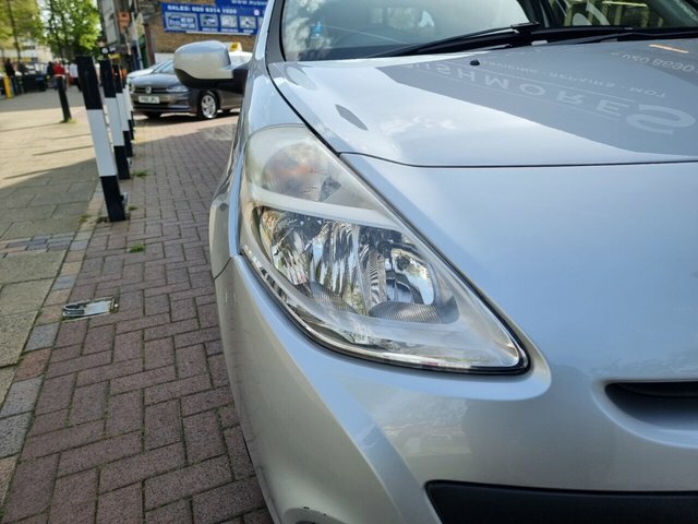 Renault Clio 2010 1.6 Vvt Expression Hatchback Silver #6