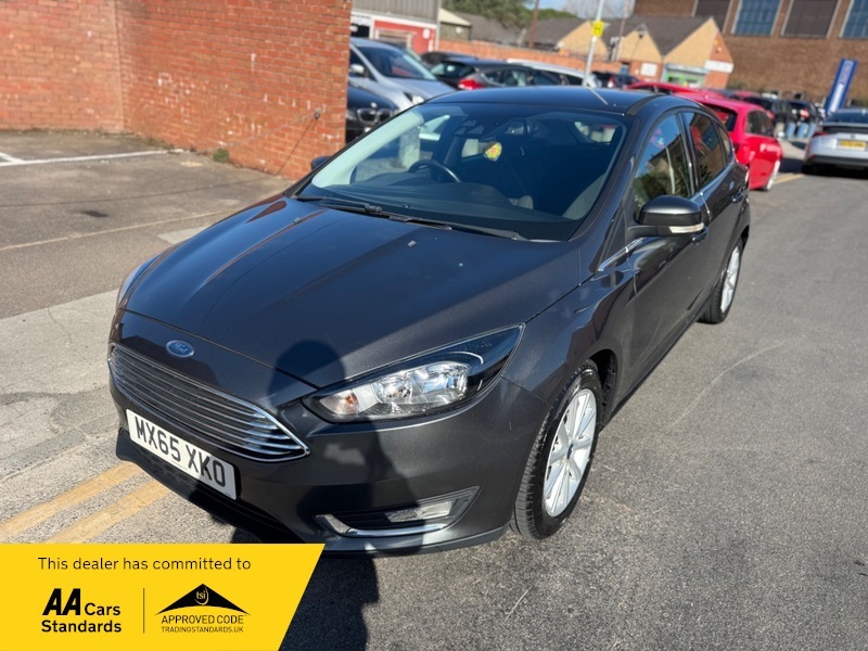 Ford Focus 1.6 Titanium Powershift Euro Grey