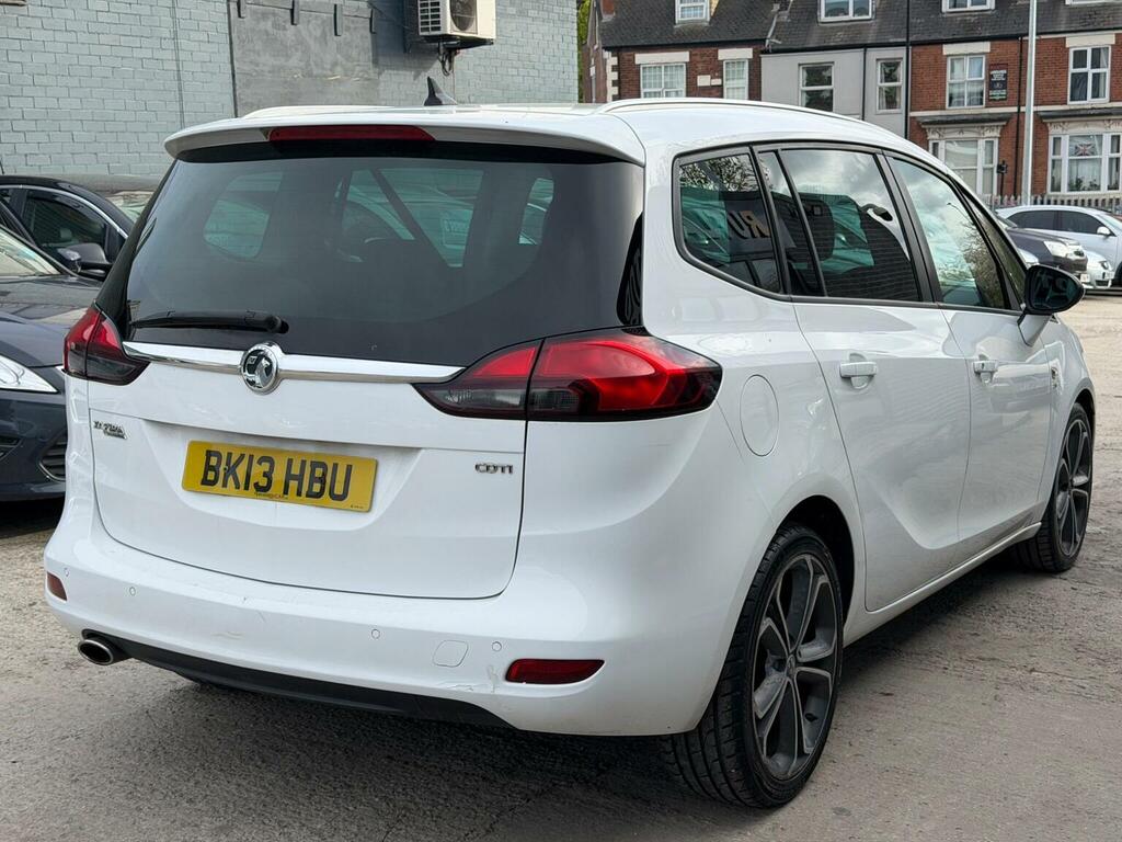 Vauxhall Zafira Tourer 2.0 Cdti Sri Euro 5 White #4