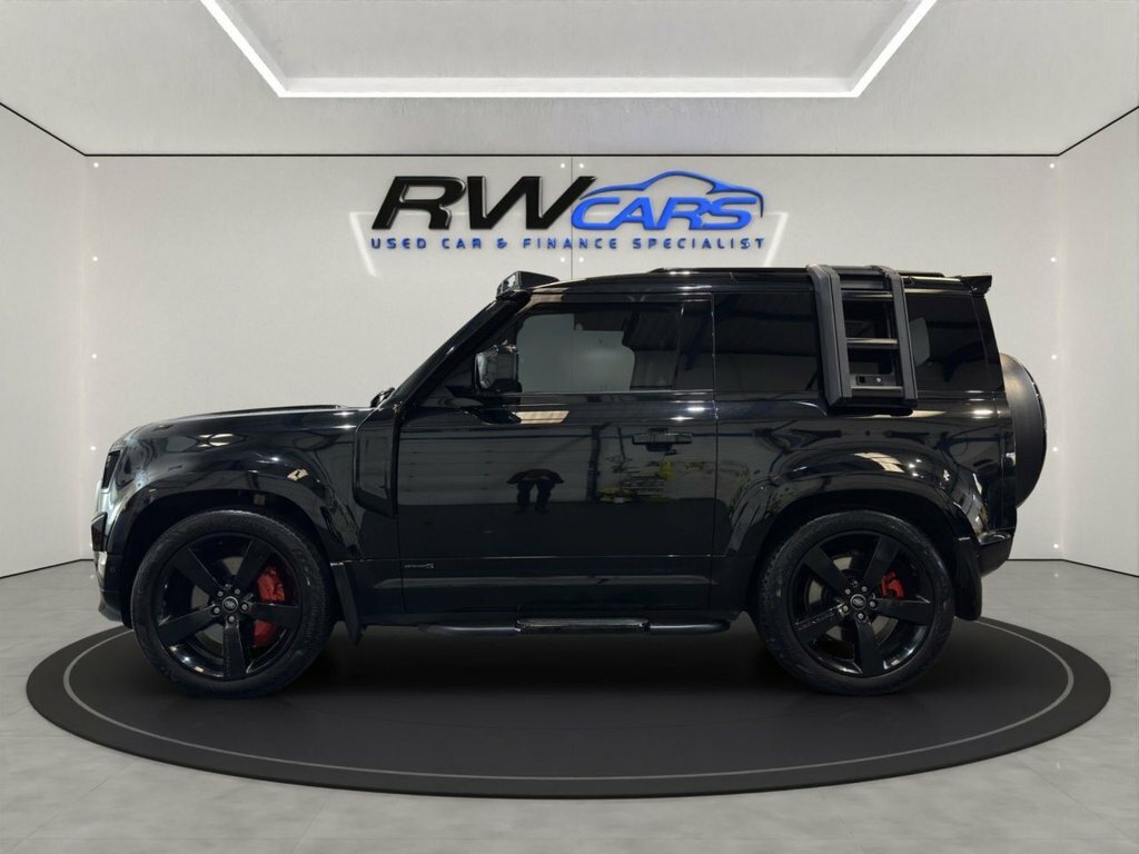 Land Rover Defender 3L X Black