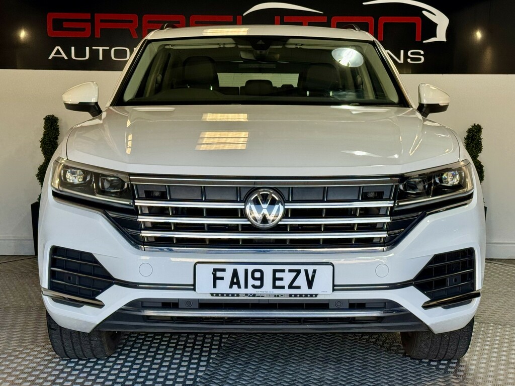 Volkswagen Touareg 3.0 Tdi V6 Sel FA19EZV White #2