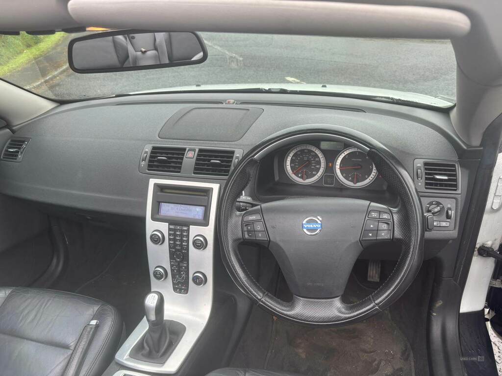 Volvo C70 D3 150 Se Lux White #6