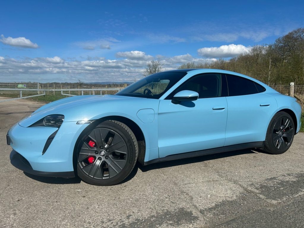 Porsche Taycan Saloon EF72BGE Blue #4