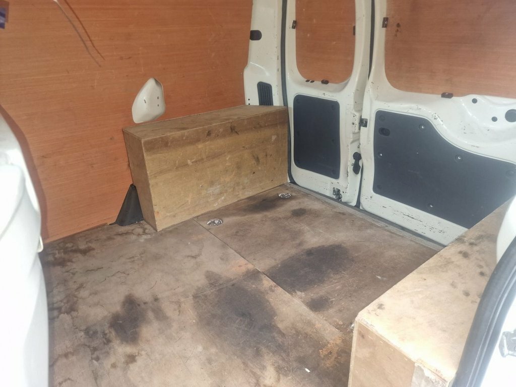 Citroen Nemo Multispace 660 LX Hdi 74 Red #19