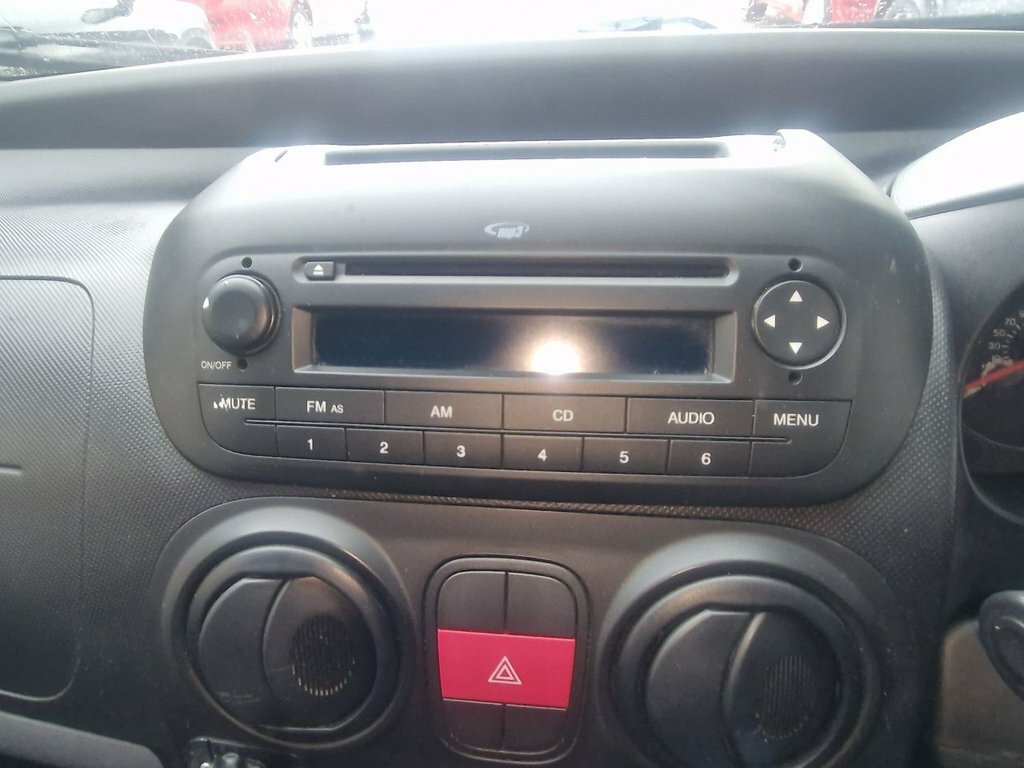 Citroen Nemo Multispace 660 LX Hdi 74 Red #18
