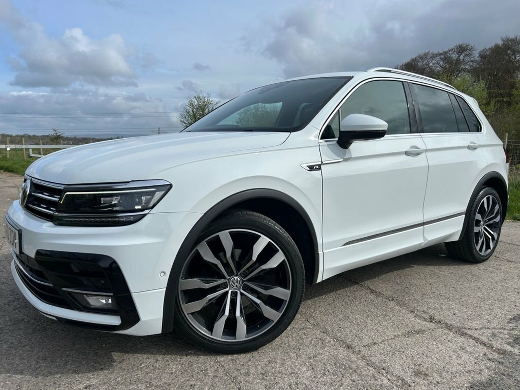 Volkswagen Tiguan 2L R-line HJ68ZDV White #4