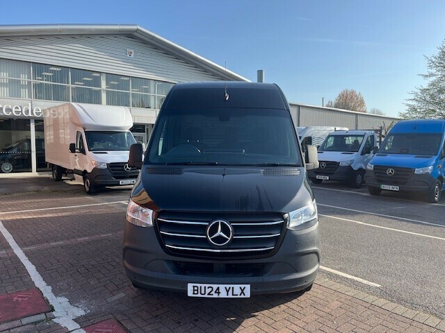 Mercedes-Benz Sprinter 315 Cdi Premium BU24YLX Black #2