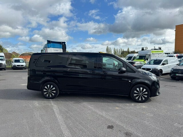 Mercedes-Benz Vito 116 Tourer Select L3 Black