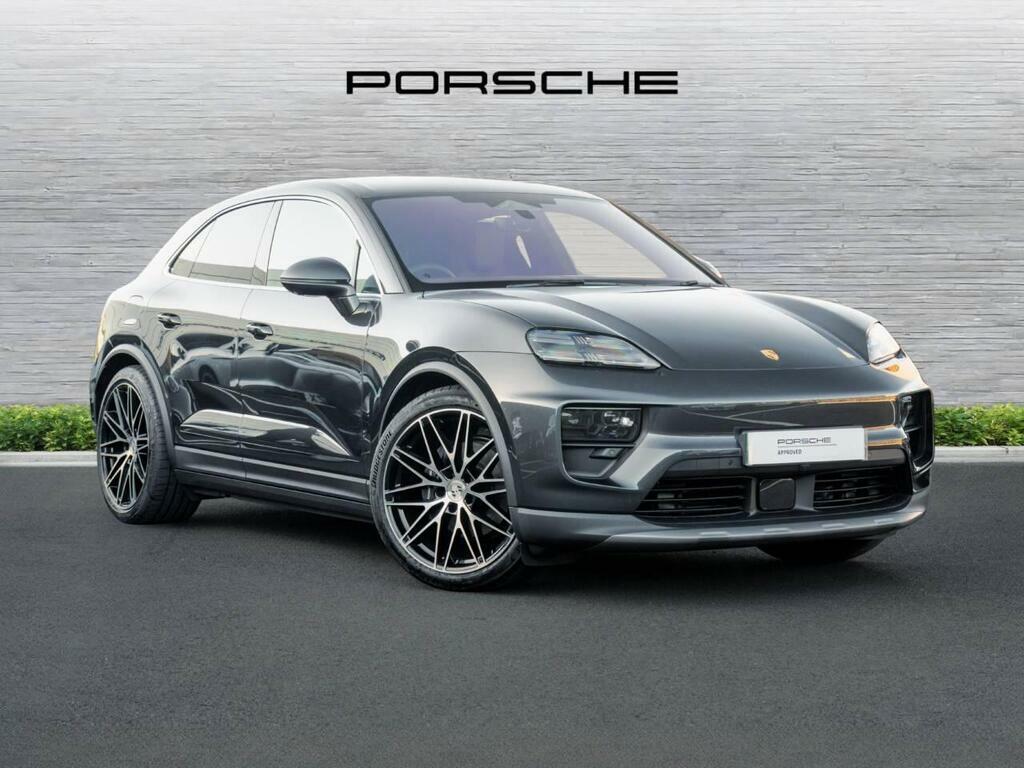 Porsche Macan Base