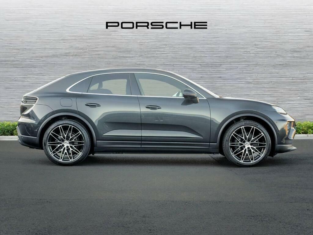 Porsche Macan Base LV75YAX #2