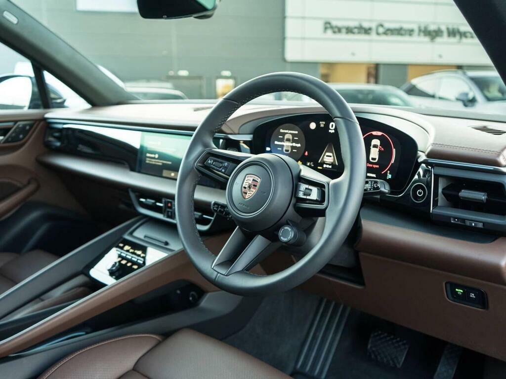 Porsche Macan Base LV75YAX #4