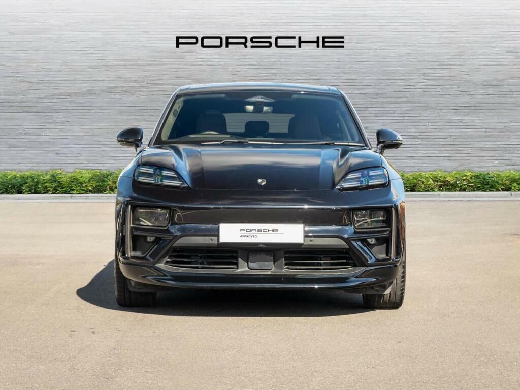 Porsche Macan Turbo #6