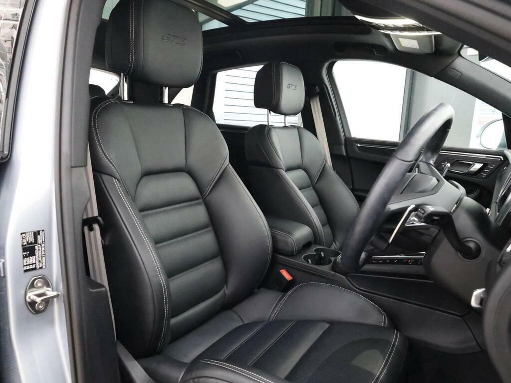 Porsche Macan Gts Pdk RO75CKN #5