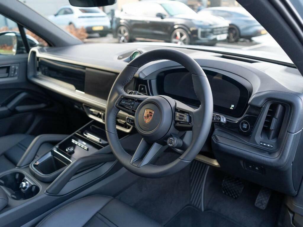 Porsche Cayenne High Wycombe RV75JZE #4