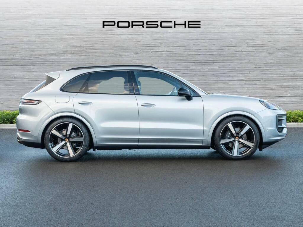 Porsche Cayenne High Wycombe RV75JZE #2