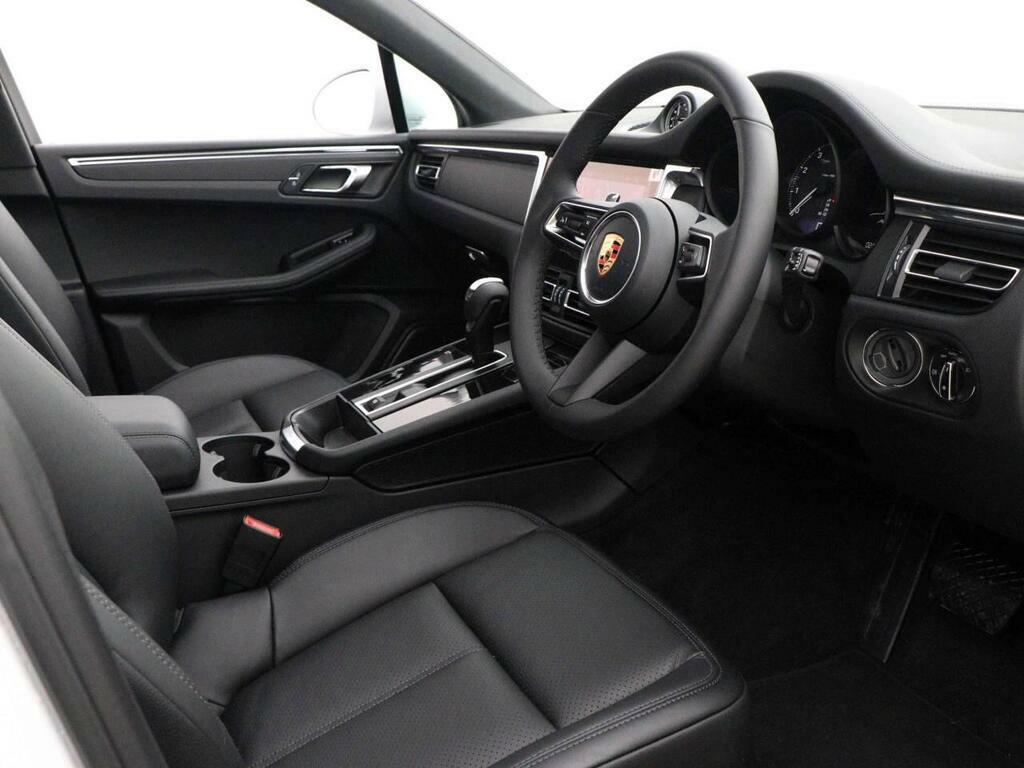 Porsche Macan High Wycombe #4