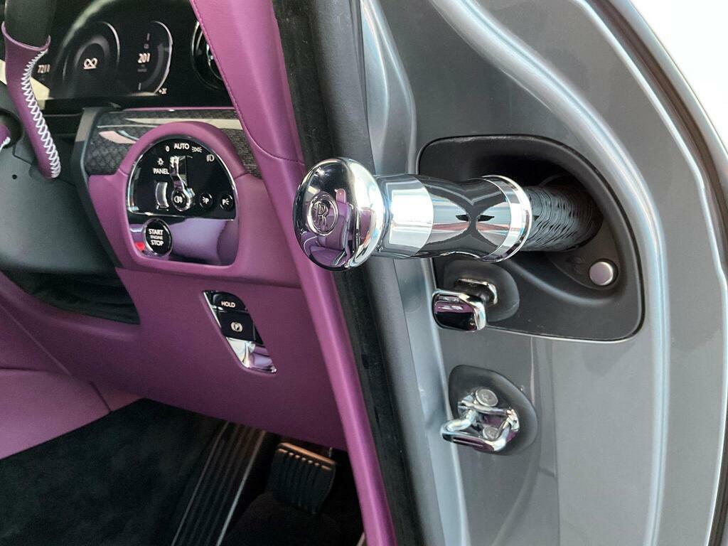 Rolls-Royce Spectre 120Kwh Black Badge Coupe 4Wd 65 HT74VUH Purple #14