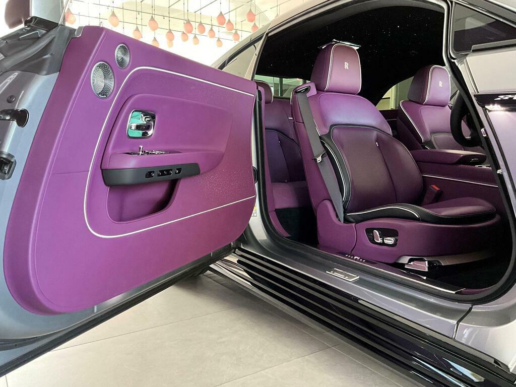 Rolls-Royce Spectre 120Kwh Black Badge Coupe 4Wd 65 HT74VUH Purple #13