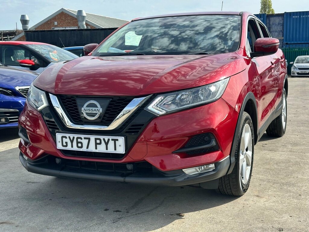 Nissan Qashqai 1.2 Dig-t Acenta Euro 6 Ss Red