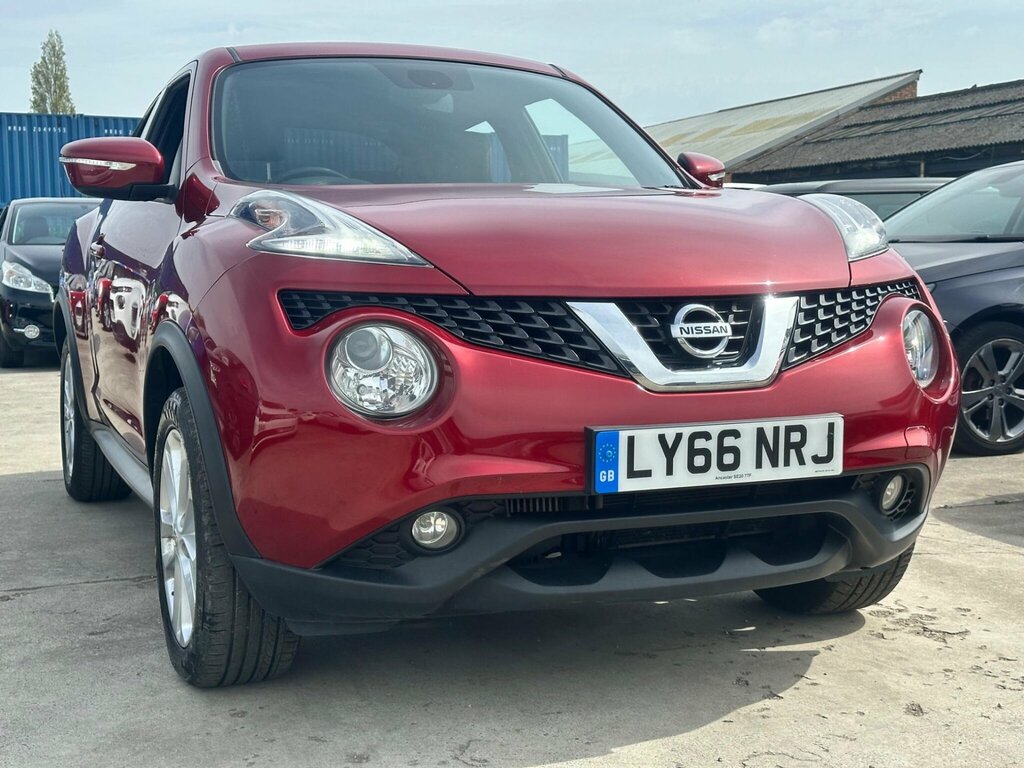 Nissan Juke 1.2 Dig-t N-connecta Euro 6 Ss Red