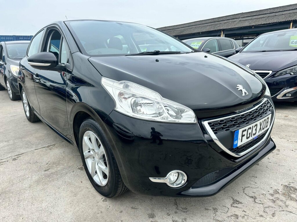 Peugeot 208 1.2 Vti Active Euro 5 FG13XOB Black #3