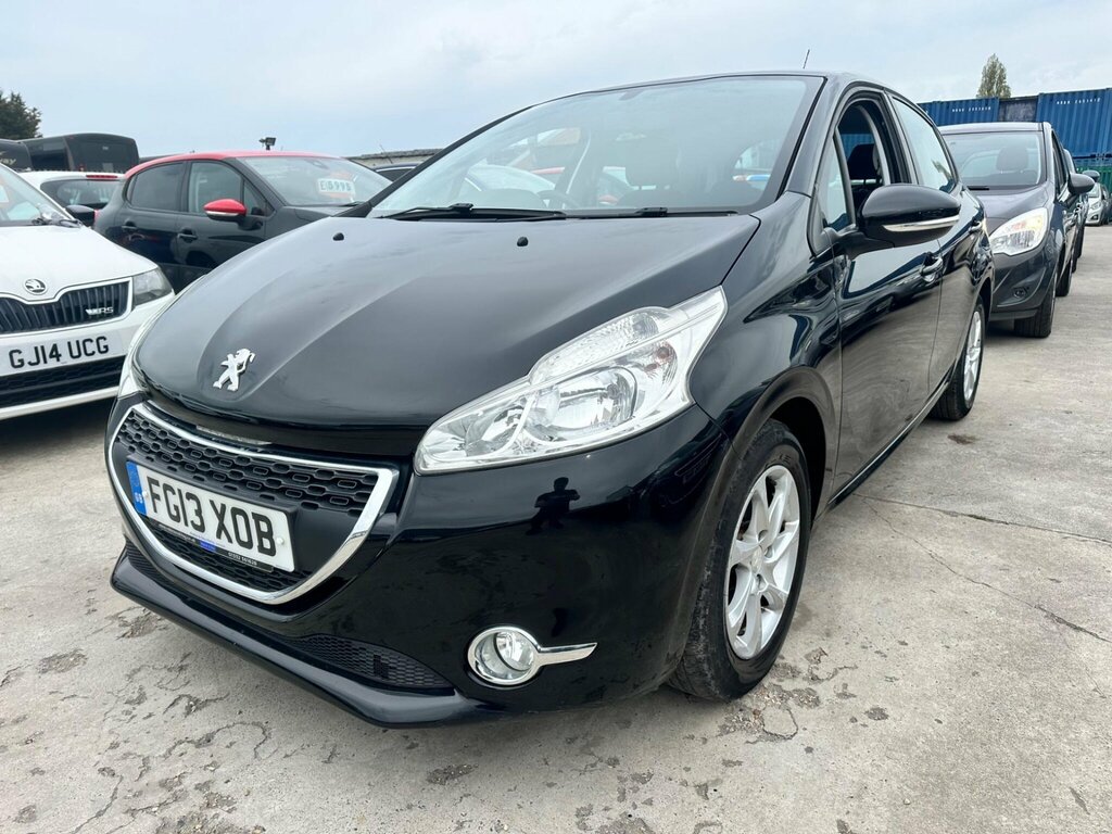 Peugeot 208 1.2 Vti Active Euro 5 FG13XOB Black #4
