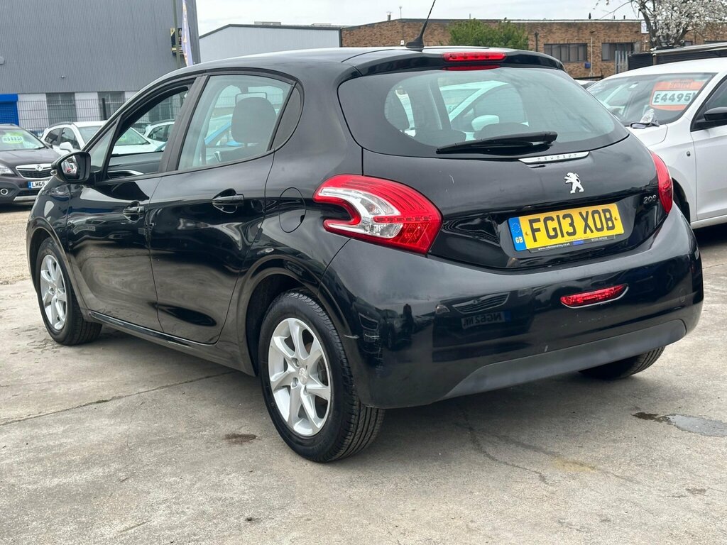 Peugeot 208 1.2 Vti Active Euro 5 FG13XOB Black #6