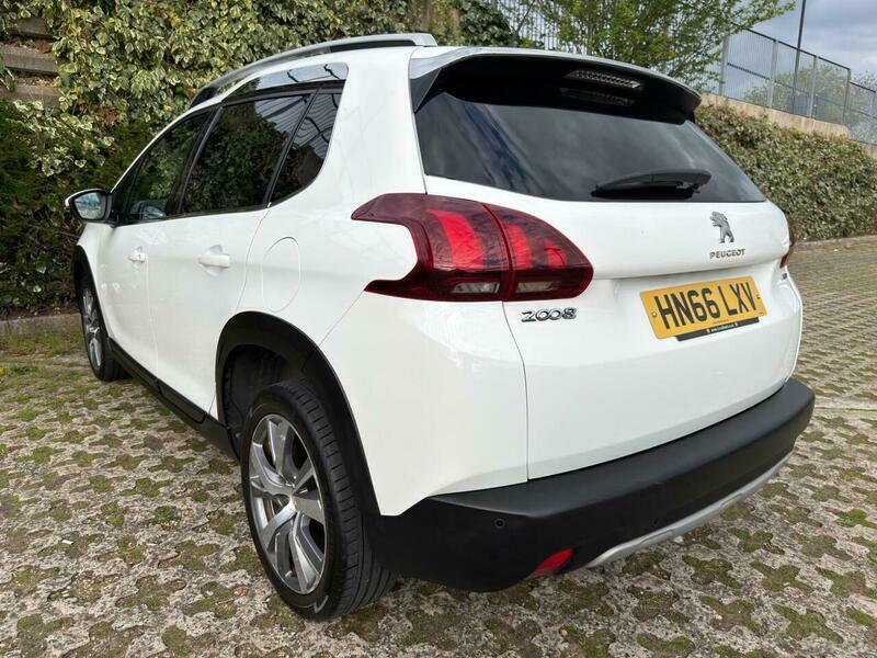 Peugeot 2008 1.2 Puretech Allure Euro HN66LXV White #4
