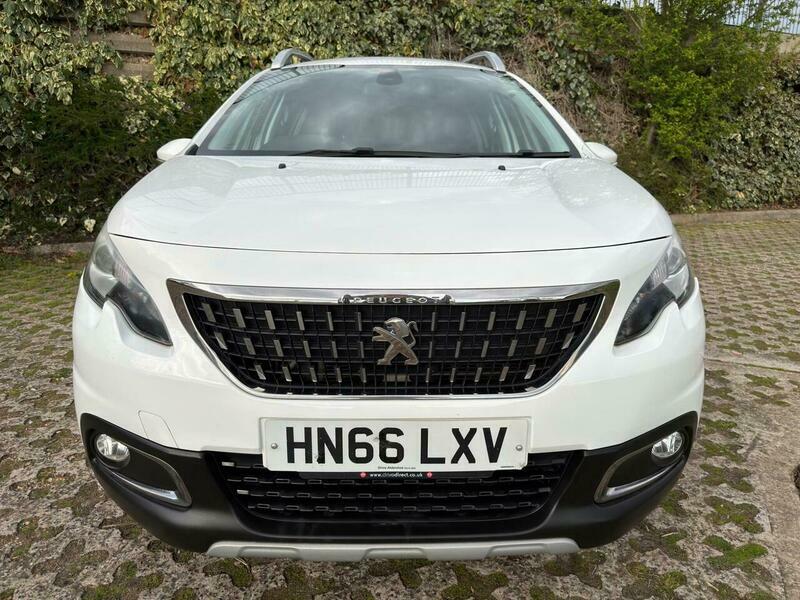 Peugeot 2008 1.2 Puretech Allure Euro HN66LXV White #2