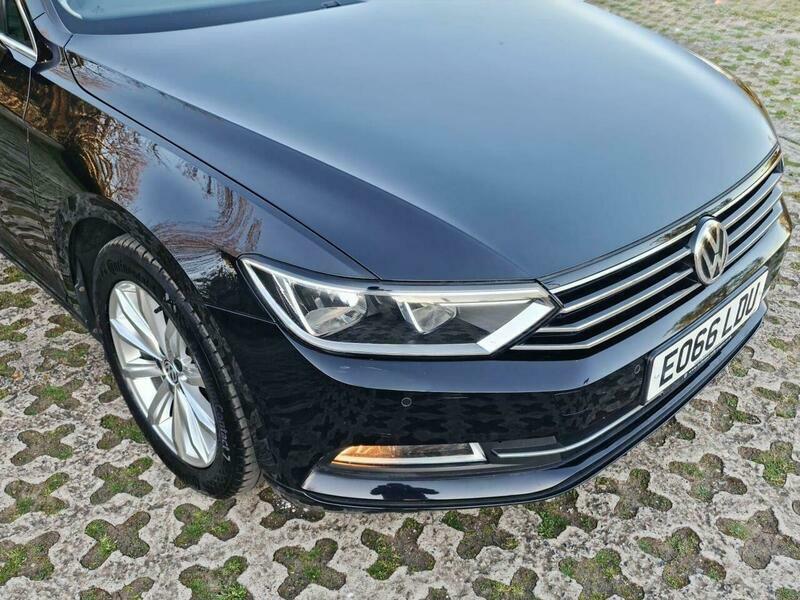 Volkswagen Passat 1.6 Tdi Bluemotion Tech Black #4