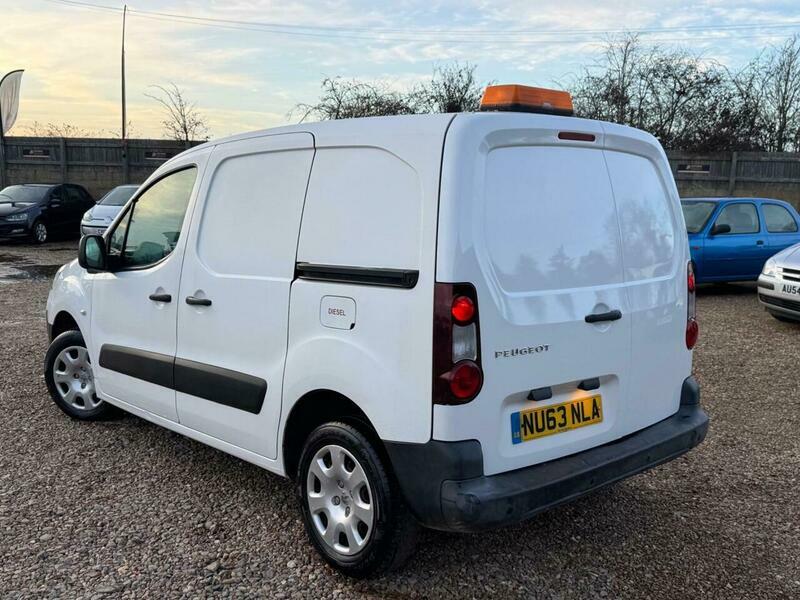 Peugeot Partner 1.6 Hdi 850 S White #4