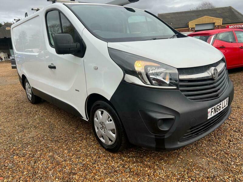 Vauxhall Vivaro 1.6 Cdti 2900 Biturbo FN66LLX White #5