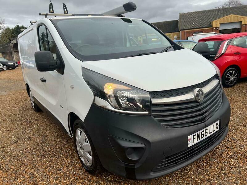 Vauxhall Vivaro 1.6 Cdti 2900 Biturbo FN66LLX White #4