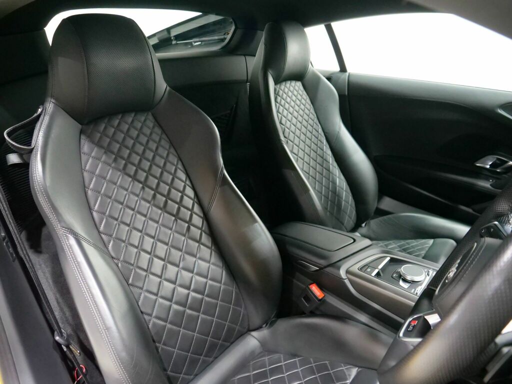 Audi R8 2021 5.2 Fsi V10 Coupe S Tronic Quattro Yellow #3
