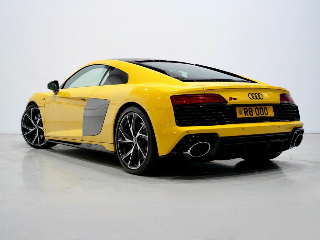 Audi R8 2021 5.2 Fsi V10 Coupe S Tronic Quattro Yellow #2