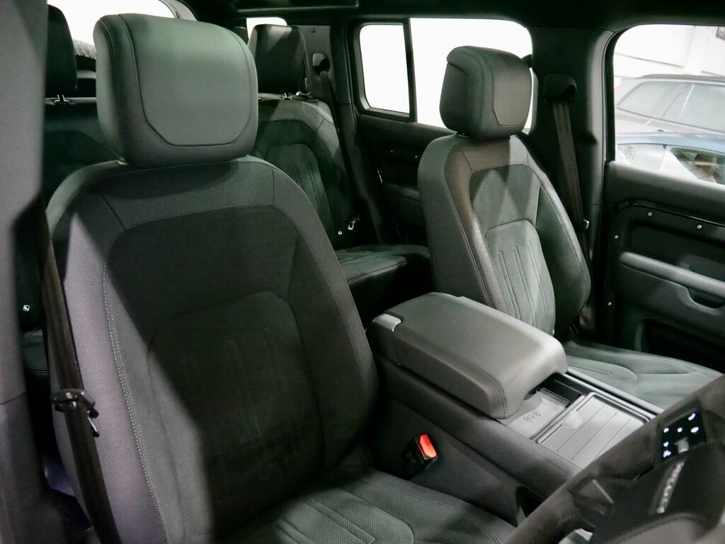 Land Rover Defender 2023 5.0 P525 V8 Carpathian Edition Suv Grey #2