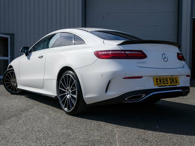 Mercedes-Benz E Class 2019 2.0 E350 Amg Line Coupe G-tronic EK69DKA White #2