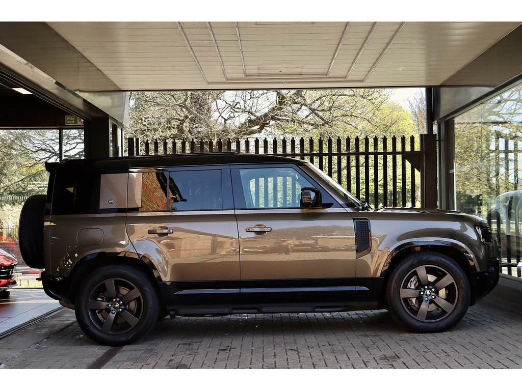 Land Rover Defender 110 3.0 D300 Mhev X-dynamic Hse Suv 4W YG71OAS Brown #2