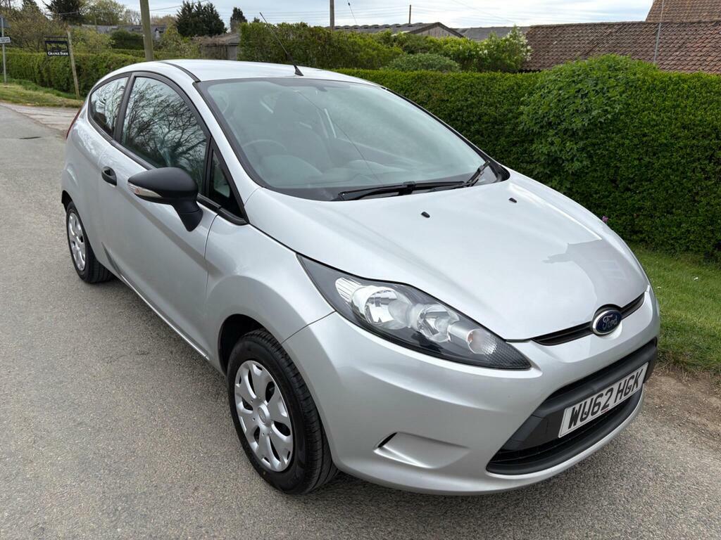 Ford Fiesta 1.25 Studio Silver