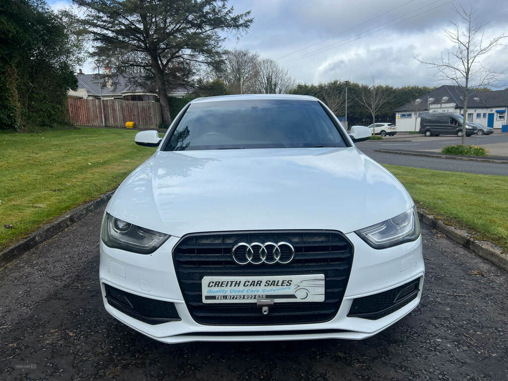 Audi A4 2.0 Tdi 177 Black Edition SB63RZF White #2