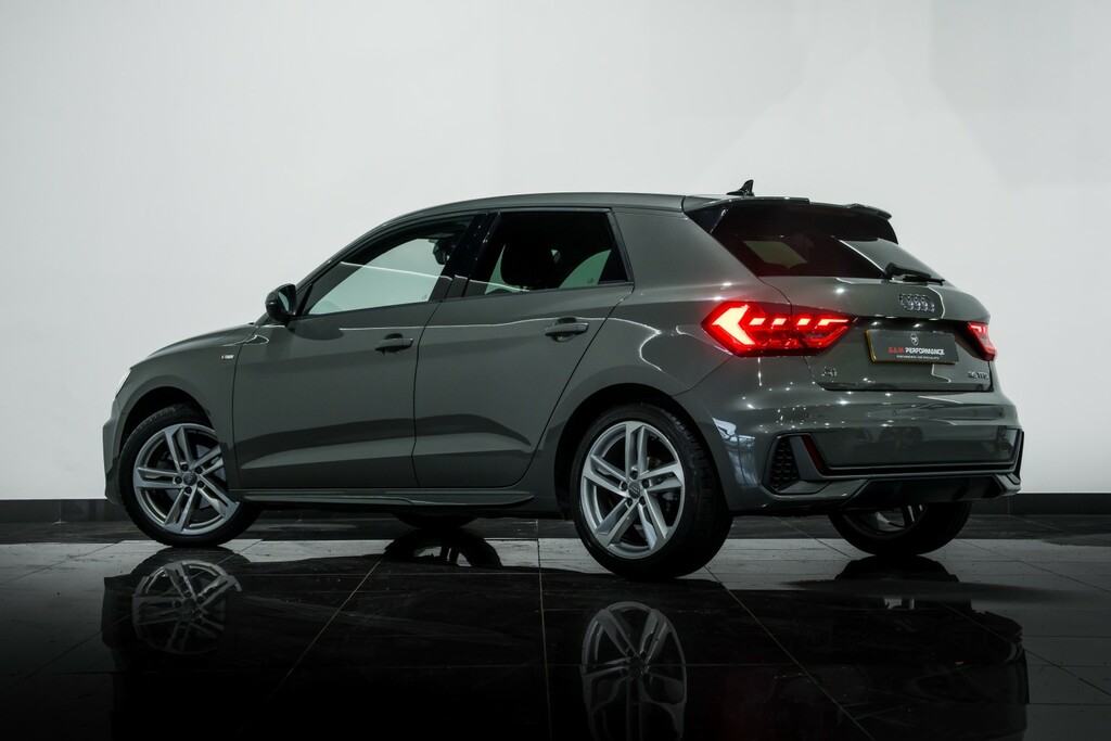 Audi A1 Hatchback 1.5 Tfsi 35 S Line 201969 KN69HGC Grey #4