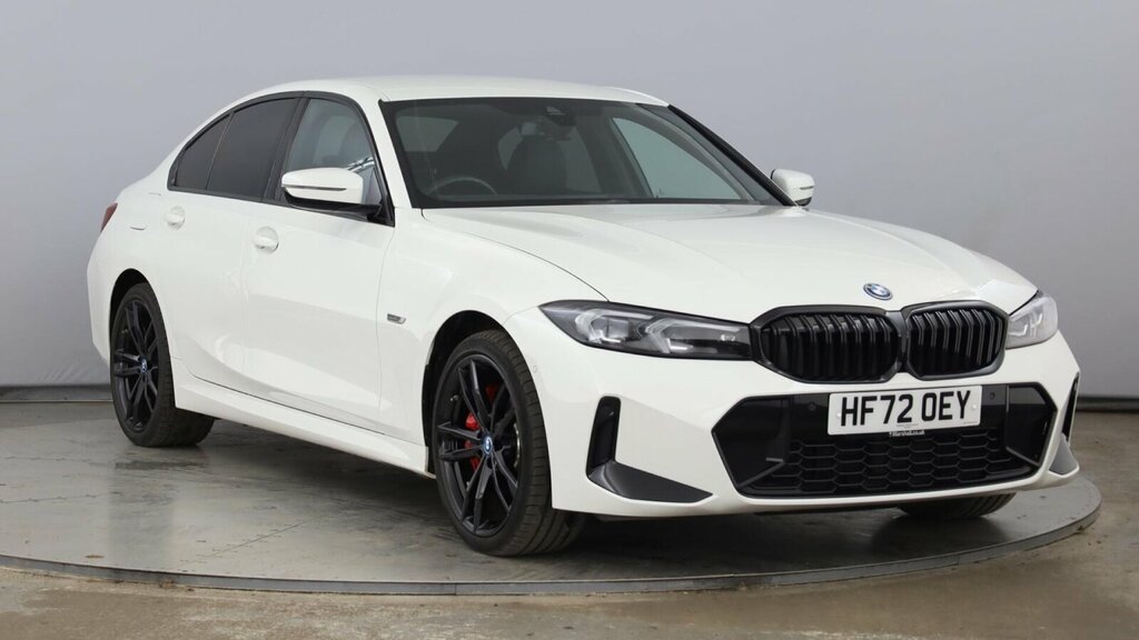 BMW 3 Series 330E M Sport Saloon HF72OEY White #2