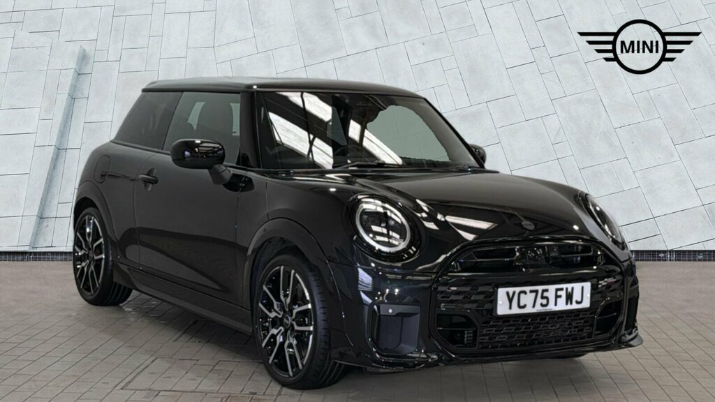 Mini Hatch Cooper C Black
