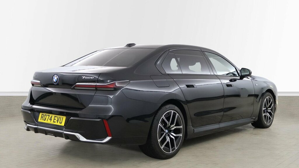 BMW 7 Series 750E Xdrive M Sport RO74EVU Black #4