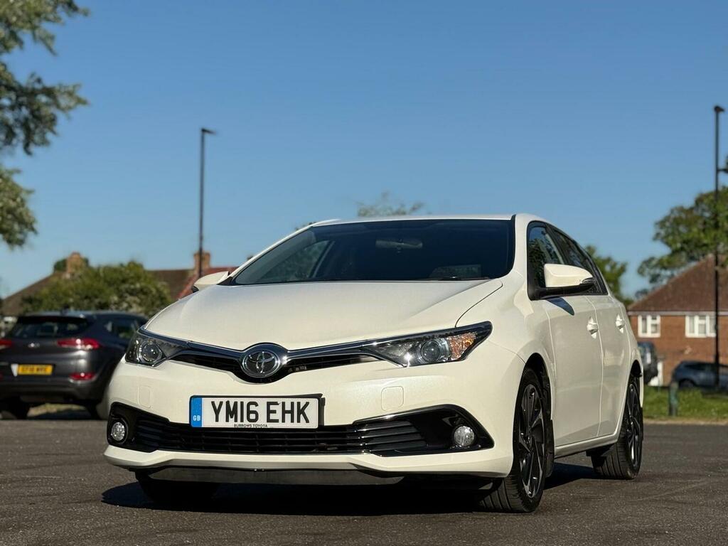 Toyota Auris Hatchback 1.6 D-4d Design Euro 6 Ss 20161 YM16EHK White #5